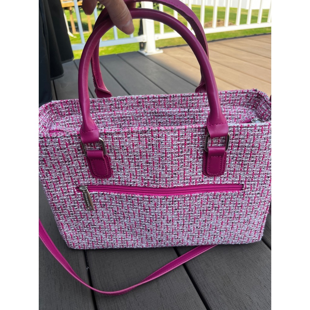 Wine Purse Insulated Beverage Tote Handbag / NWOT. Bring wine with you!